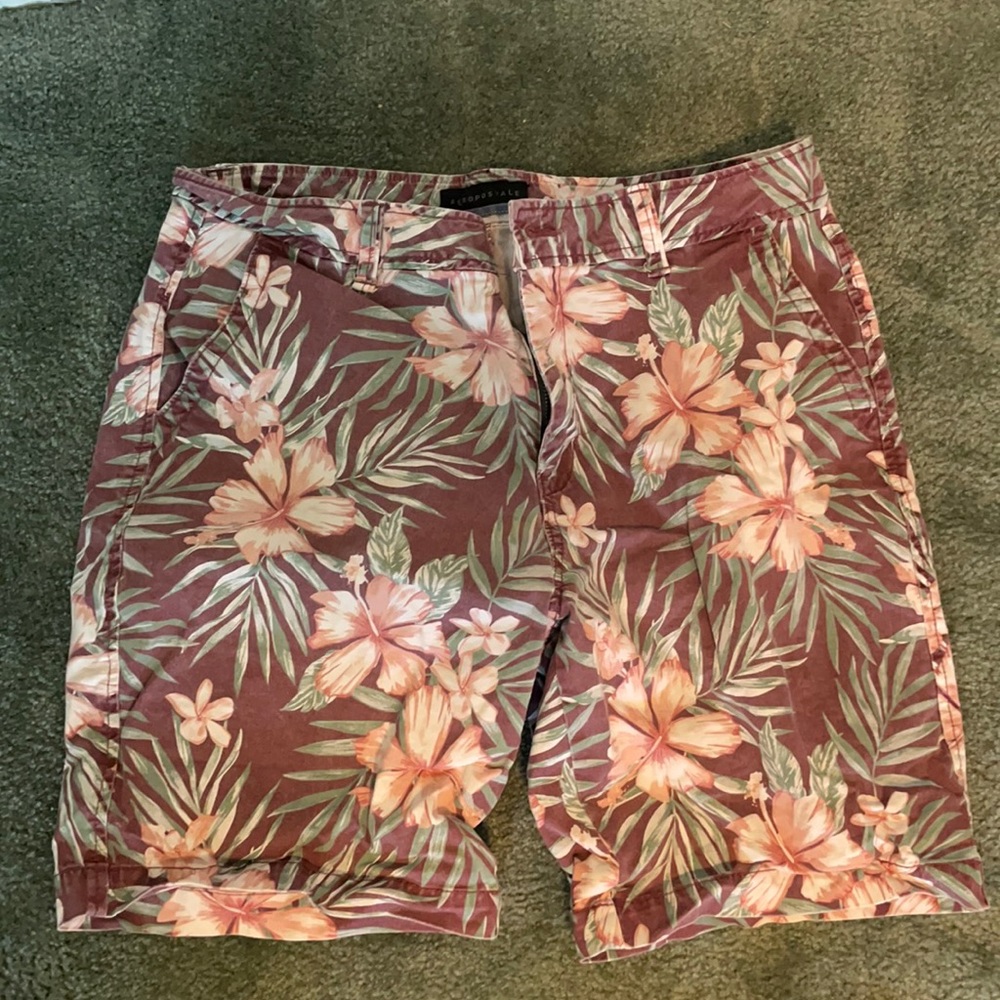 Aeropostale khaki style shorts